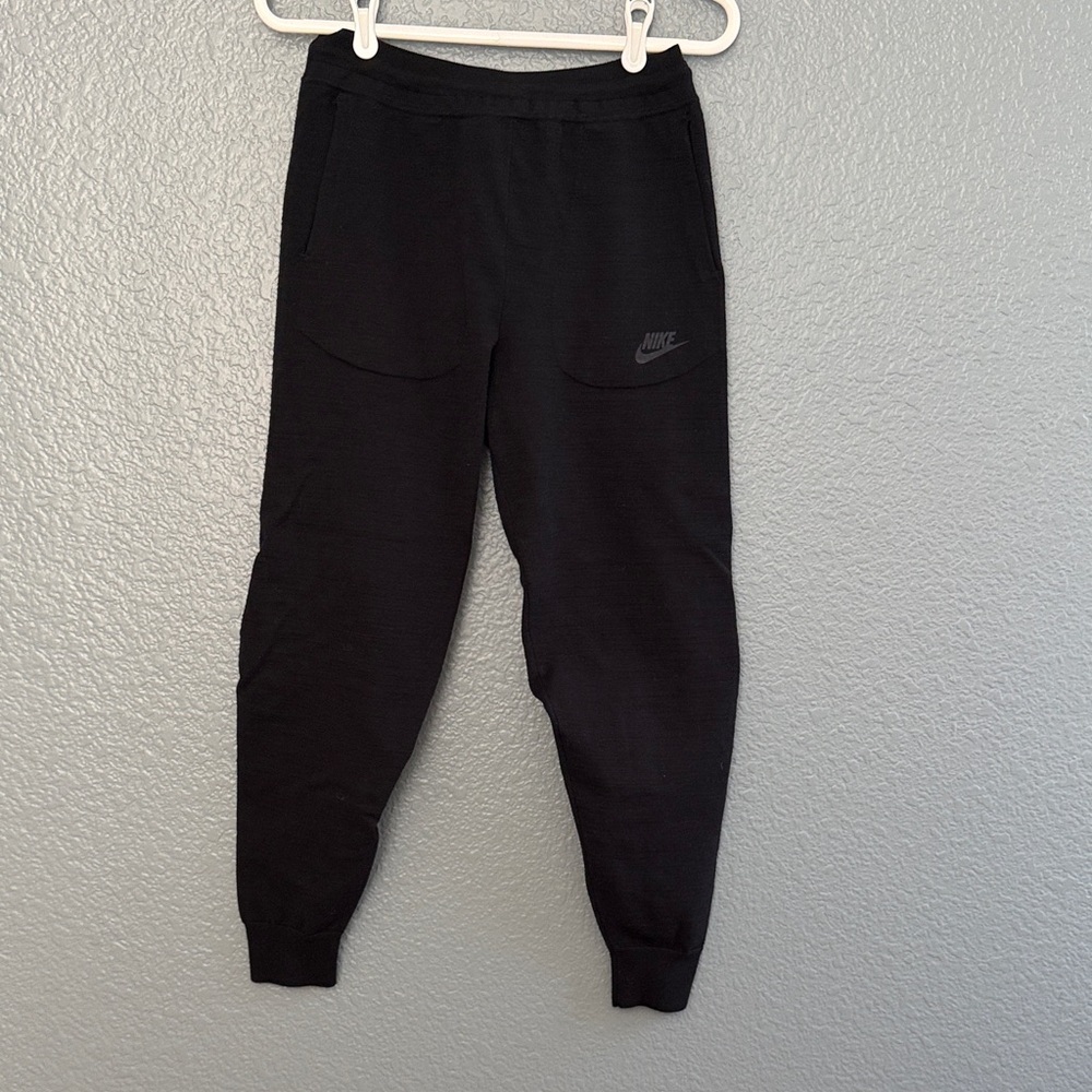 Nike Black Women’s Thick Knit Joggers with Logo size small